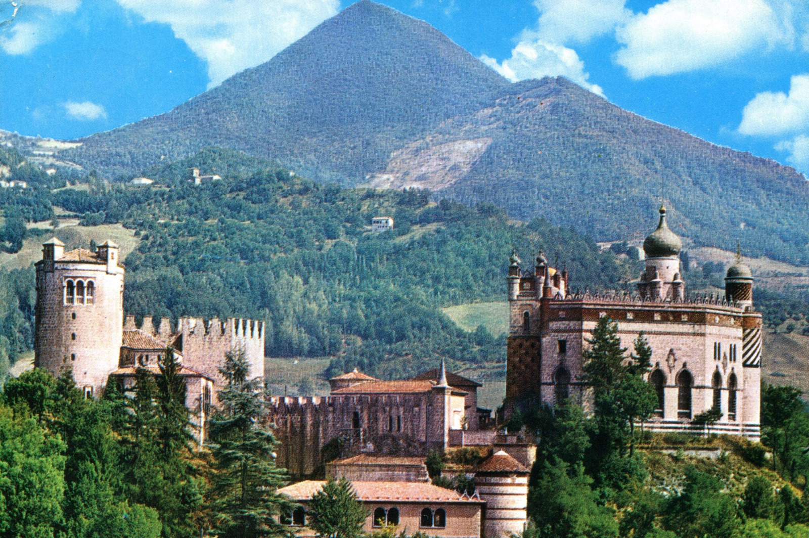 Het kasteel van Rocchetta Mattei - Ponte | Secret World Trip Planner