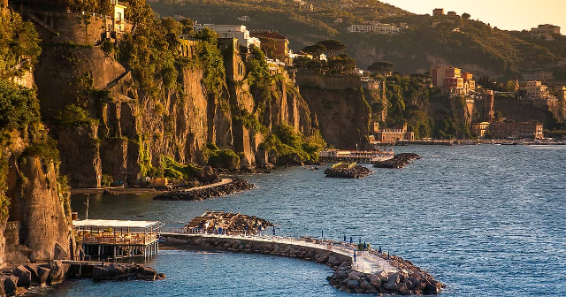 Plaża La Marinella - Spiaggia La Marinella | Secret World Trip Planner