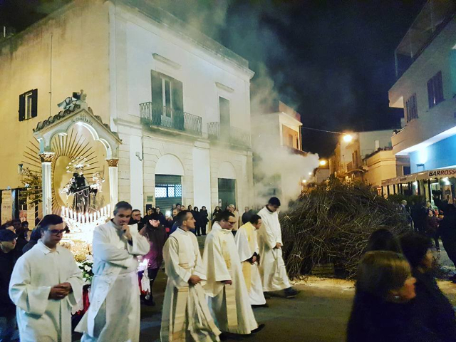 Festival do fogo: Le Focare - Cutrofiano | Secret World Trip Planner