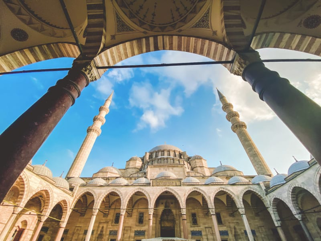 Die Suleiman-Moschee - Prof. Sıddık Sami Onar Cd. No:1 | Secret World Trip Planner