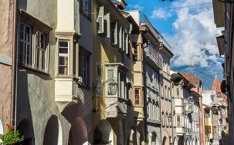 梅拉诺拱廊 - Merano | Secret World Trip Planner