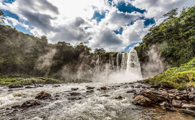 サルト・デ・エイパントラ - Eyipantla Falls | Secret World Trip Planner