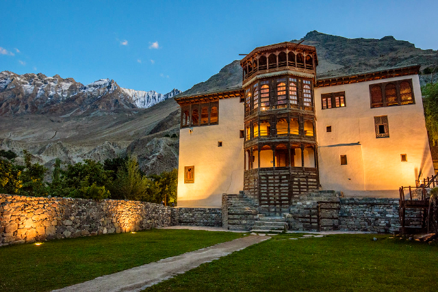 Дворец Кхаплу - Khaplu | Secret World Trip Planner