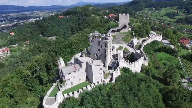Château de Celje - Cesta na Grad 78 | Secret World Trip Planner