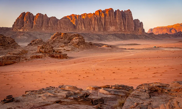 La búsqueda del desierto de John Wick: El impresionante Wadi Rum en Jordania" - Wadi Rum Reserve | Secret World Trip Planner
