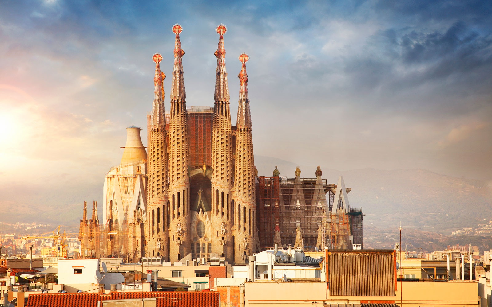 圣家堂 - Barcelona | Secret World Trip Planner