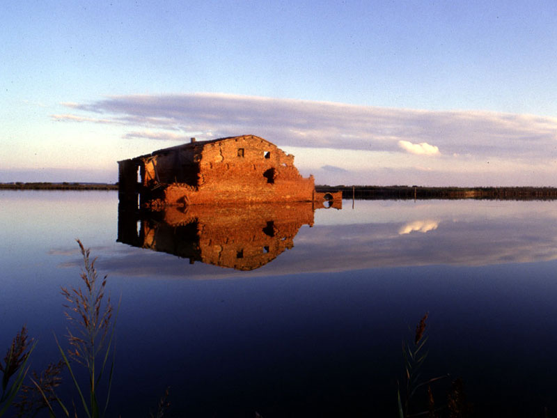 コマッキオの渓谷 - Comacchio | Secret World Trip Planner