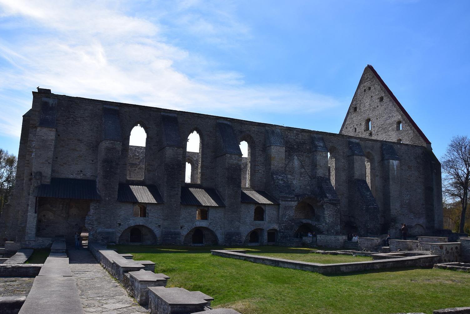Tallin: Klasztor Pirita (Pirita klooster) - Tallinn | Secret World Trip Planner
