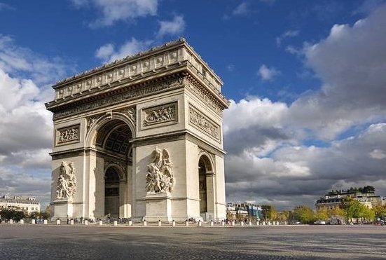 Триумфальная арка один из самых важных символов Парижа - Paris | Secret World Trip Planner
