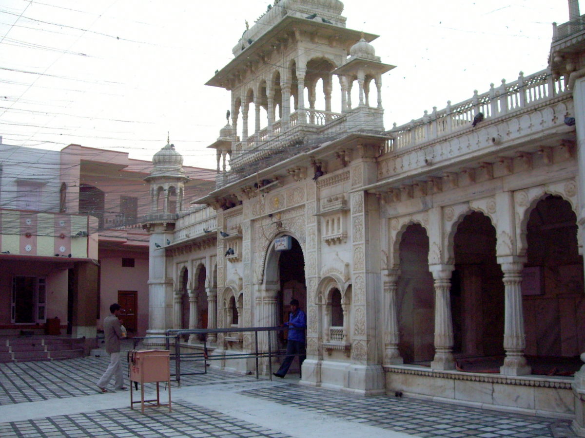 Templo de Karni Mata - Bikaner | Secret World Trip Planner