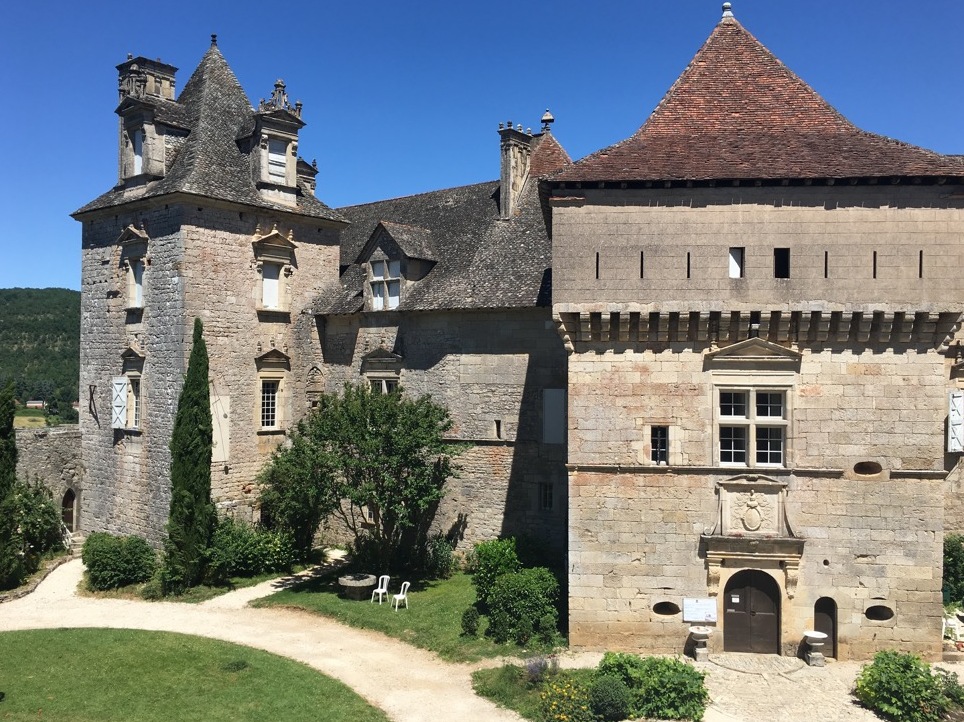 El castillo de Cénevières — Cénevières