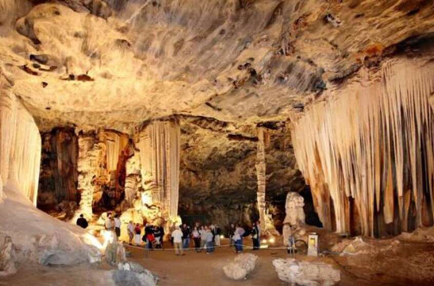 Cuevas de Cango, el sistema de cuevas más grande de África — Oudtshoorn