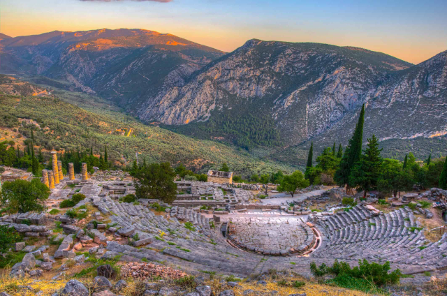 Archeologische Site van Delphi - Delfi | Secret World Trip Planner