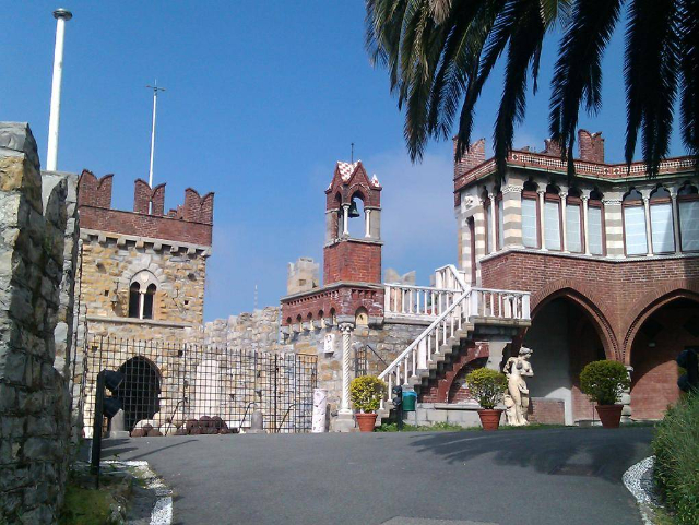 Замок Альбертис - Genova | Secret World Trip Planner