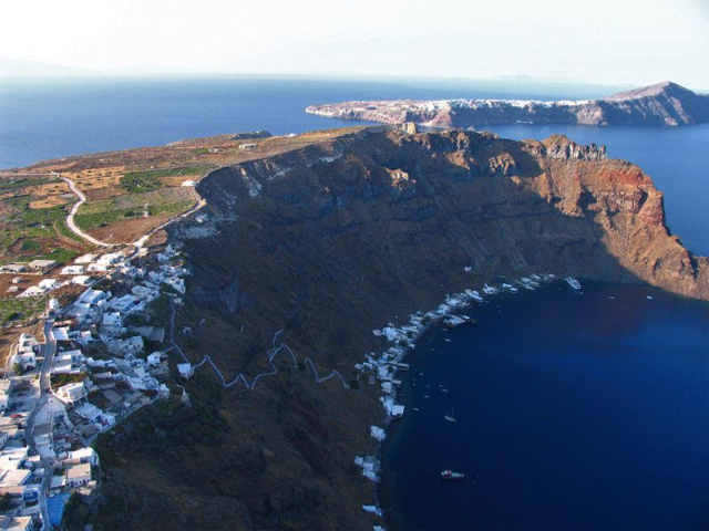 Het eiland Thirassia - Therasia | Secret World Trip Planner