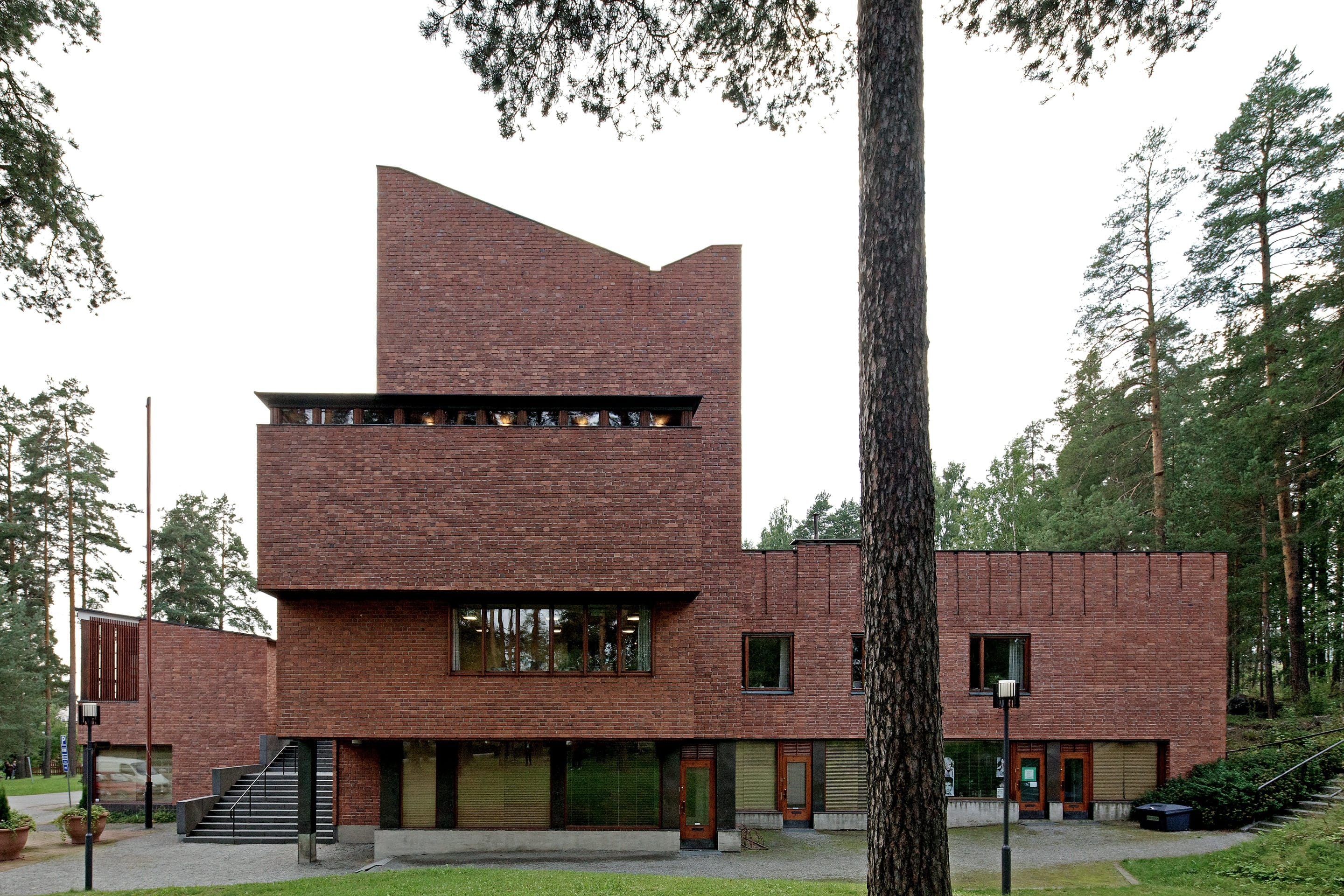 Gemeentehuis Van Säynätsalo - Säynätsalo | Secret World Trip Planner