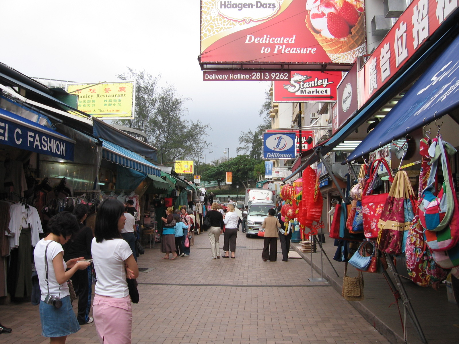 Stanley Market w Hongkongu - Stanley | Secret World Trip Planner