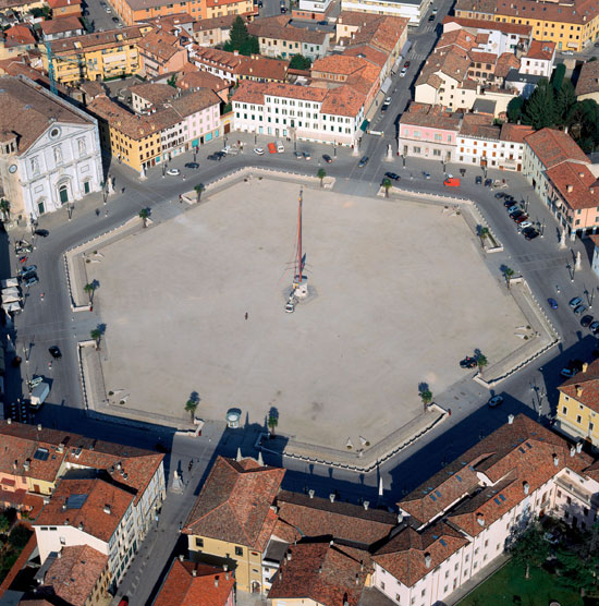 帕尔马诺瓦 - Palmanova UD | Secret World Trip Planner