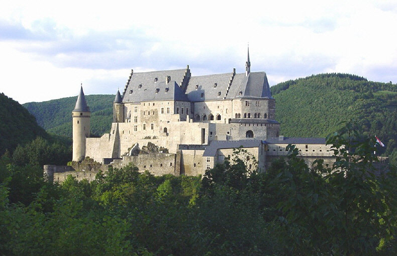 비안 덴 성 - Vianden | Secret World Trip Planner