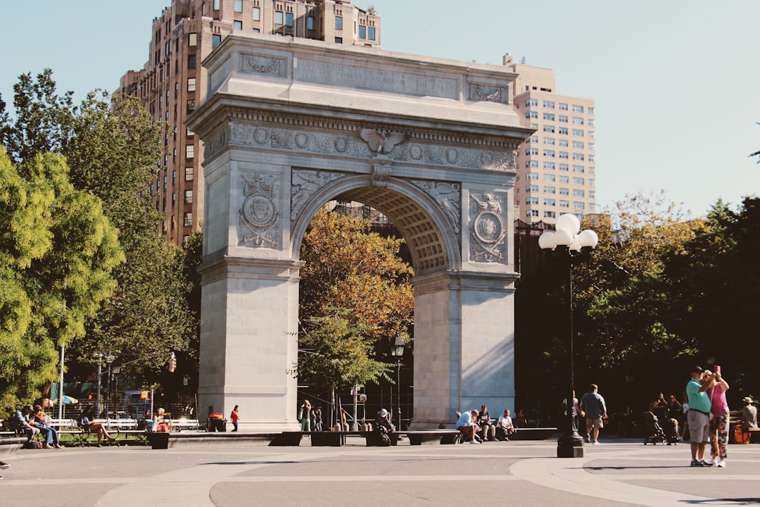 Les Portes de l'Esonerato : Une Œuvre d'Art à New York - New York | Secret World Trip Planner