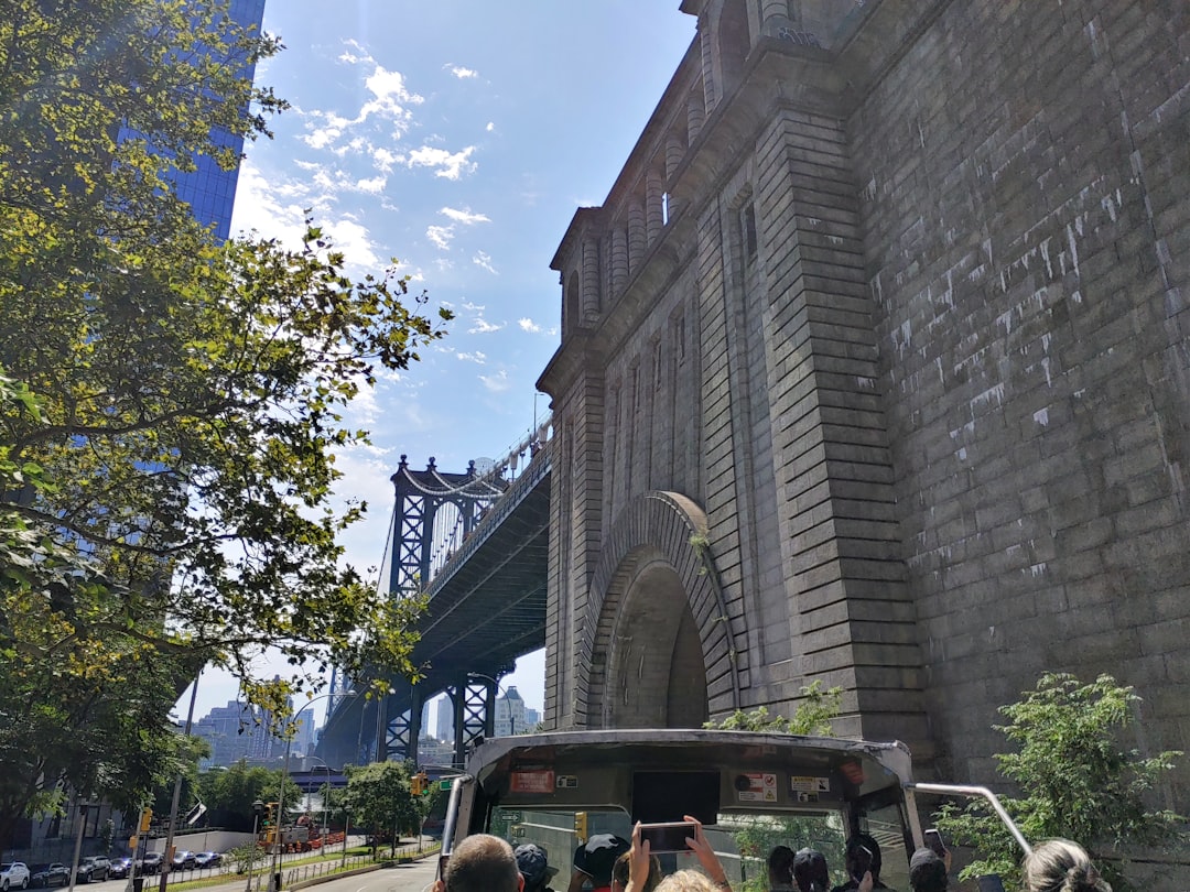As Portas do Esonerado: Uma Obra de Arte em Nova York - New York | Secret World Trip Planner