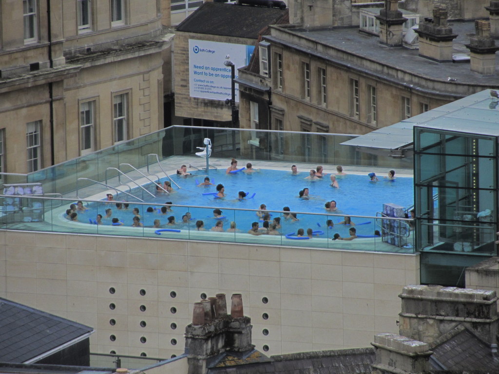 サーマエバススパ:イングランドの心でリラックスと歴史 - Hot Bath St | Secret World Trip Planner