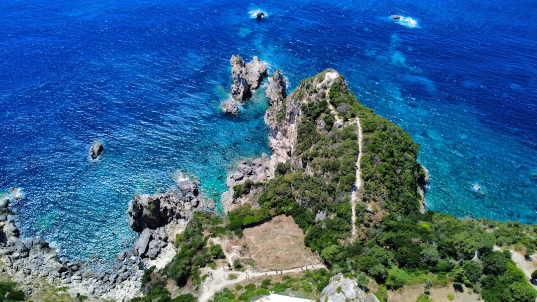 Scoprire Corfù: Un Paradiso Verde tra Mare e Storia - Corfù | Secret World Trip Planner