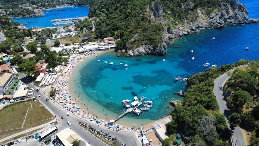 Scoprire Corfù: Un Paradiso Verde tra Mare e Storia - Corfù | Secret World Trip Planner
