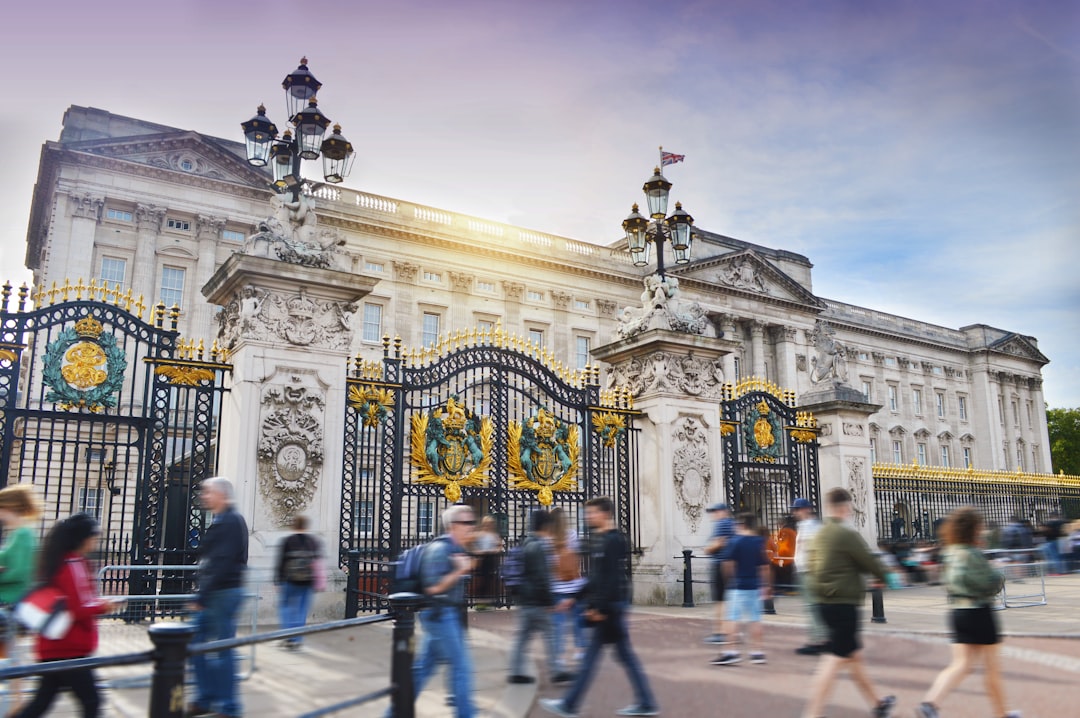 Discovering Buckingham Palace: Art and Architecture - Londra SW1A 1AA | Secret World Trip Planner