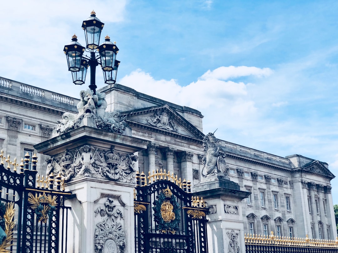 Buckingham Palace entdecken: Kunst und Architektur - Londra SW1A 1AA | Secret World Trip Planner