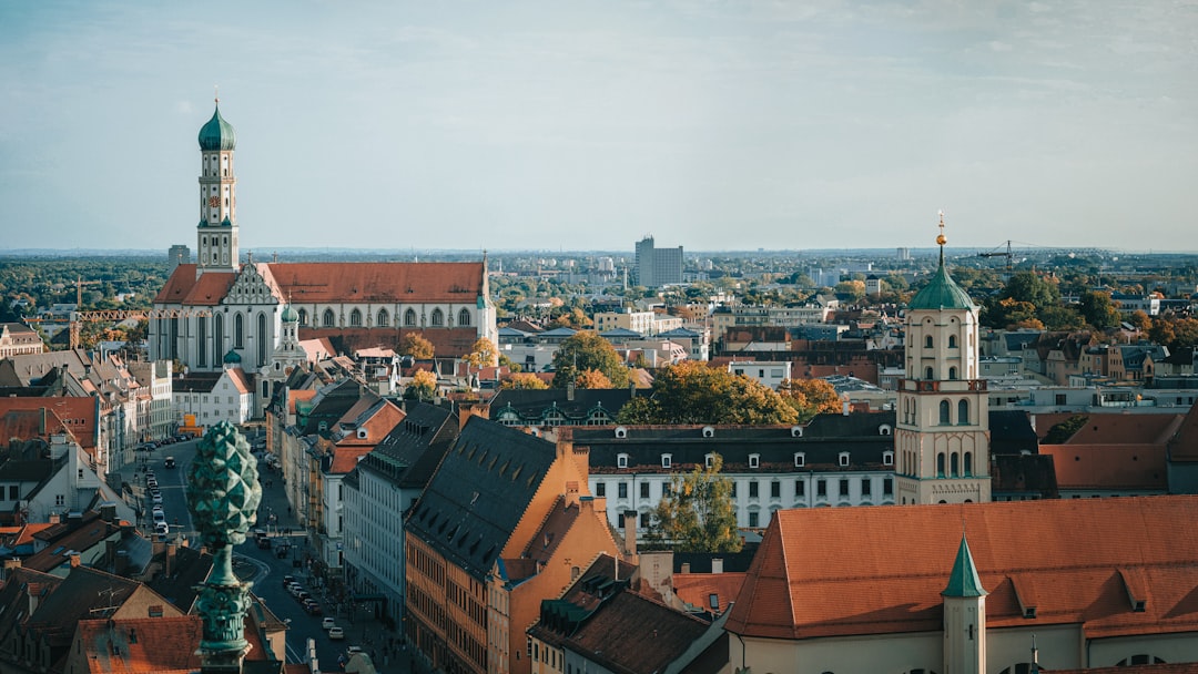 Secret World Rezension 2026 in Augsburg: Der beste AI Trip Planner - Augsburg | Secret World Trip Planner