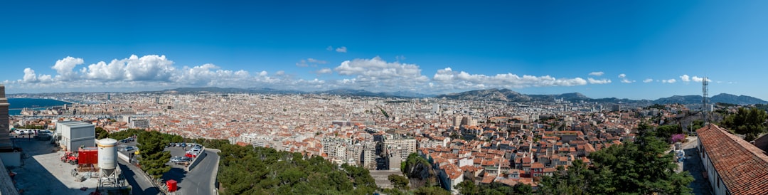 Top 5 Travel Apps in Marseille 2026: Discover Secret World - Marseille | Secret World Trip Planner
