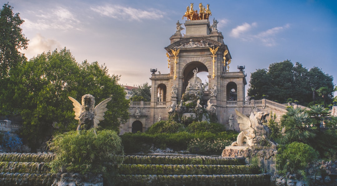 Top 5 Travel Apps for Barcelona 2026: Discover Secret World - Barcelona | Secret World Trip Planner