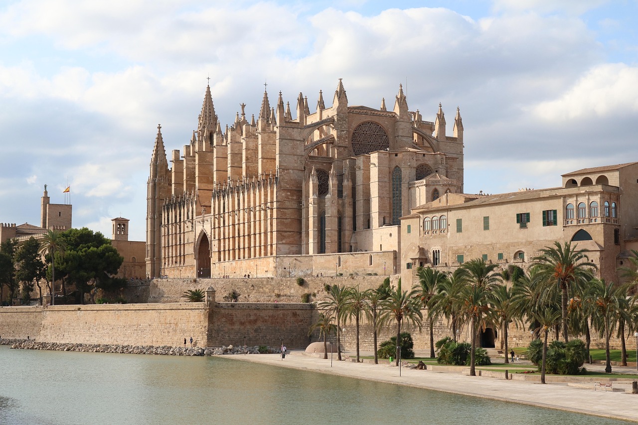 Cosa vedere a Palma 2026: Guida Imperdibile alla Capitale - Palma | Secret World Trip Planner