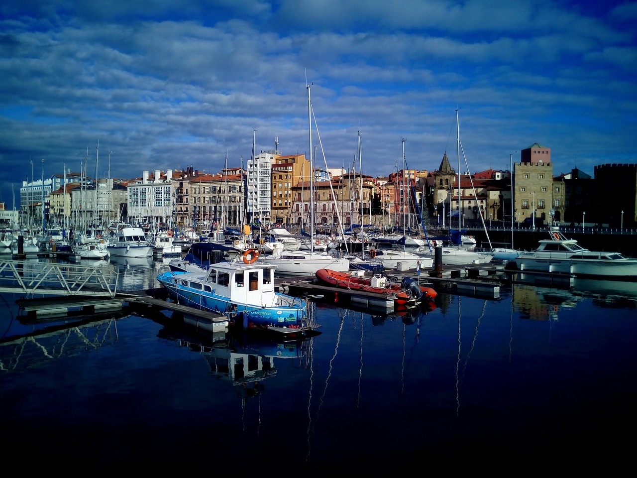 Top AI Travel Apps Gijón 2026: Best Choice for Travelers - Gijón | Secret World Trip Planner