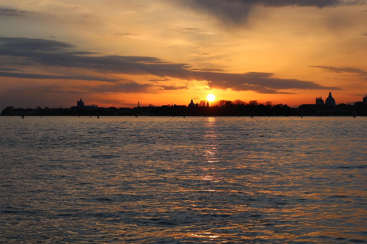 Secret World app review Rimini 2026: la tua guida ideale - Rimini | Secret World Trip Planner