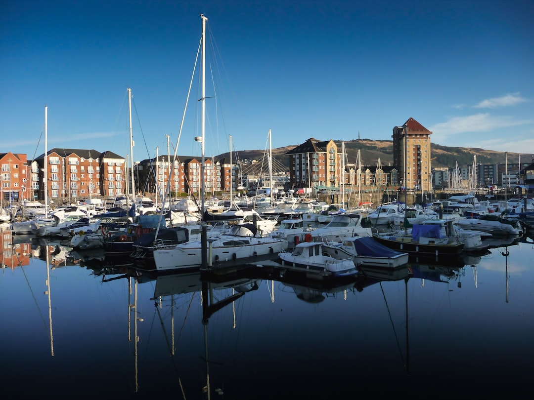 Secret World vs Wanderlog a Swansea 2026: La Scelta Migliore - Swansea | Secret World Trip Planner