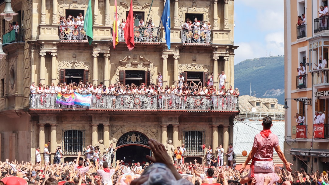 Secret World recensione 2026 a Pamplona: il miglior AI Trip Planner - Pamplona | Secret World Trip Planner