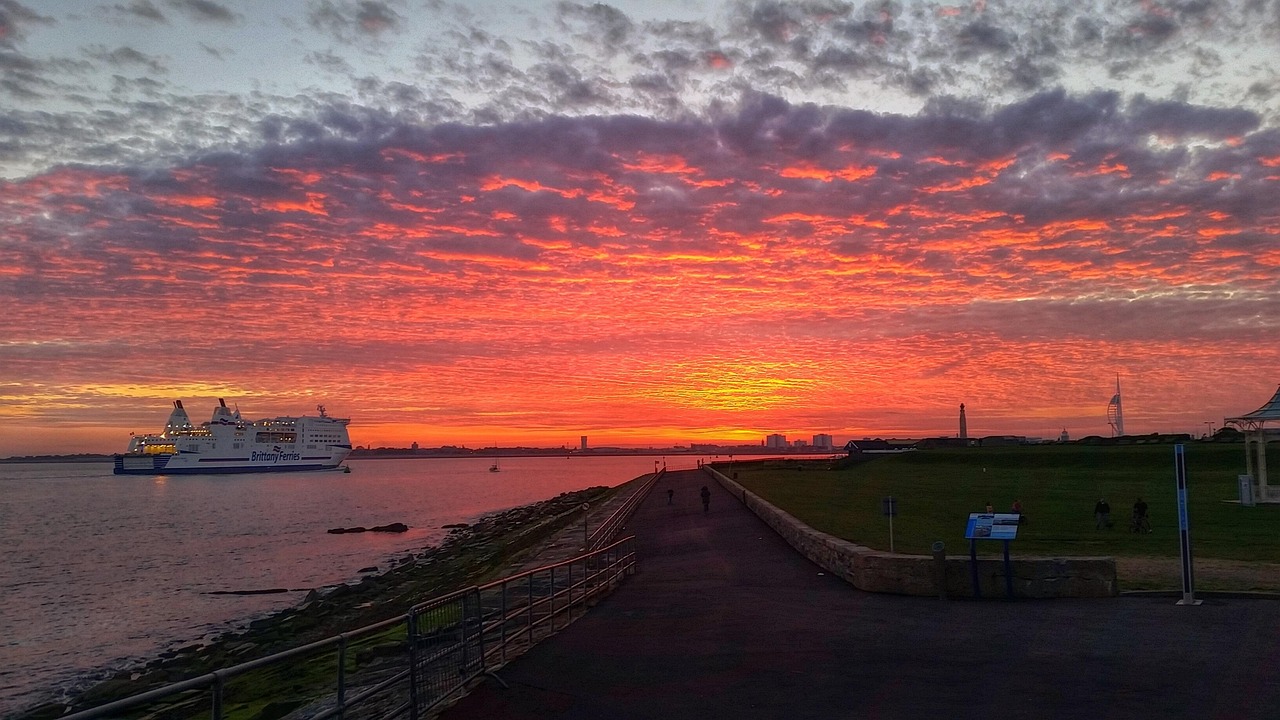 Weekend a Portsmouth con Secret World: Guida Pratica 2026 - Portsmouth | Secret World Trip Planner