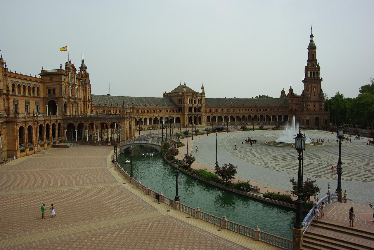 Wanderlog Alternatives for Oviedo 2026: Discover Secret World - Oviedo | Secret World Trip Planner