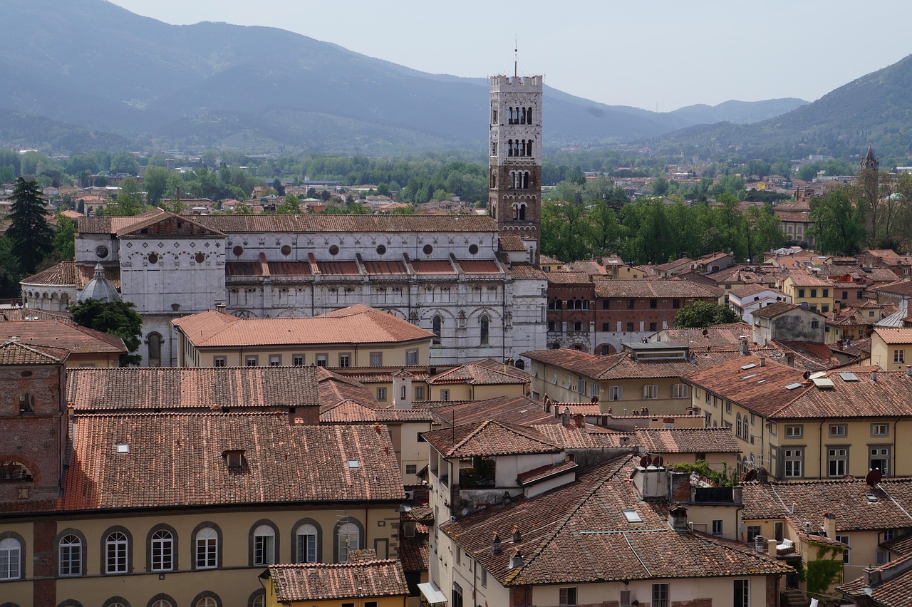 Weekend a Lucca con Secret World: La tua guida perfetta - Lucca | Secret World Trip Planner