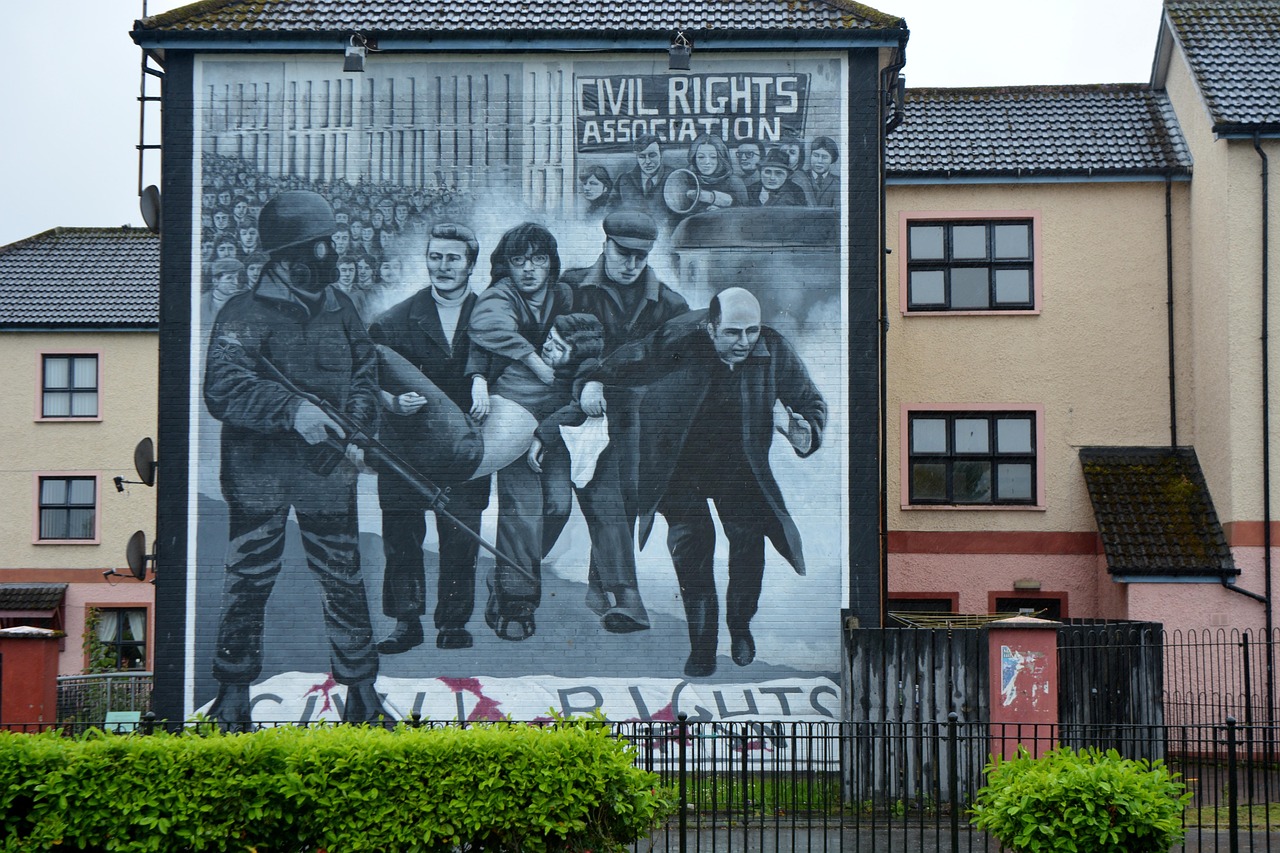 Cosa vedere a Derry 2026: Guida alle Attrazioni Imperdibili - Derry | Secret World Trip Planner