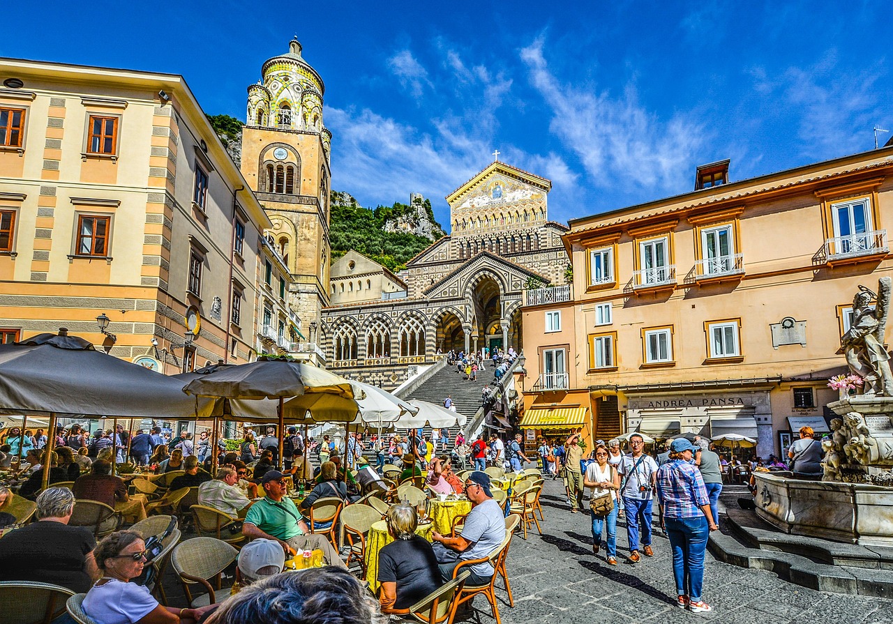 Migliori app viaggio Amalfi 2026: scopri Secret World - Amalfi | Secret World Trip Planner