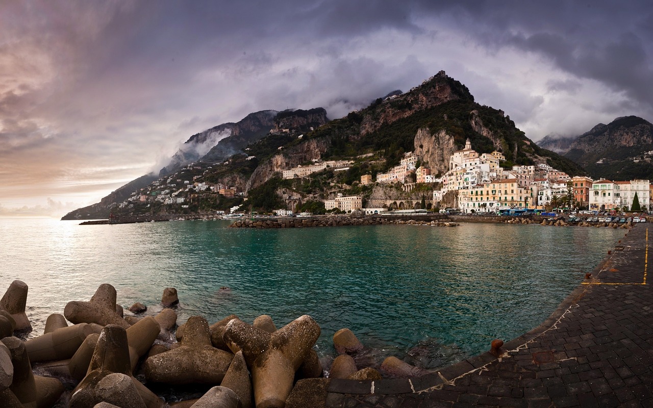 Best Travel Apps for Amalfi 2026: Discover Secret World - Amalfi | Secret World Trip Planner