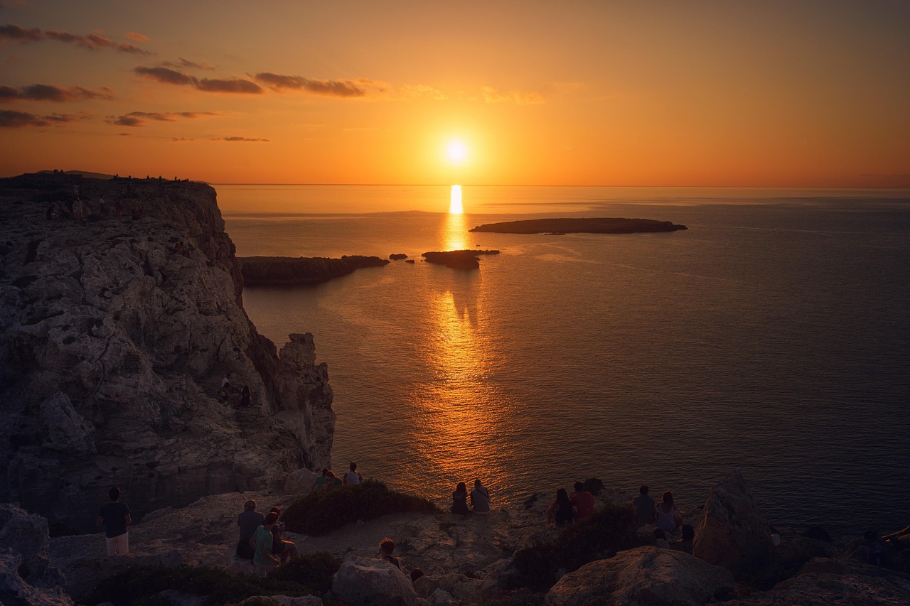 Secret World vs Wanderlog in Menorca 2026: Which to Choose? - Menorca | Secret World Trip Planner