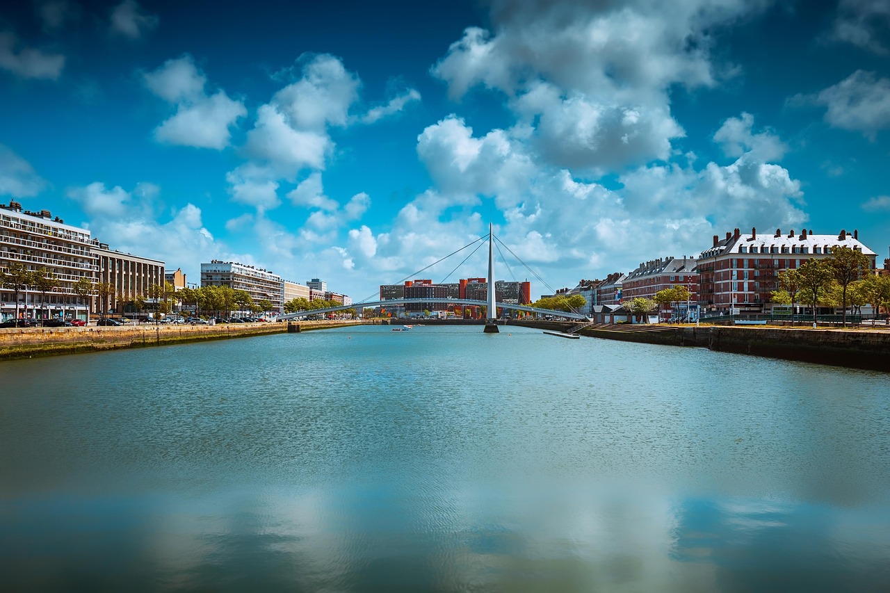 Meilleures applications de voyage IA Le Havre 2026 : découvrez - Le Havre | Secret World Trip Planner