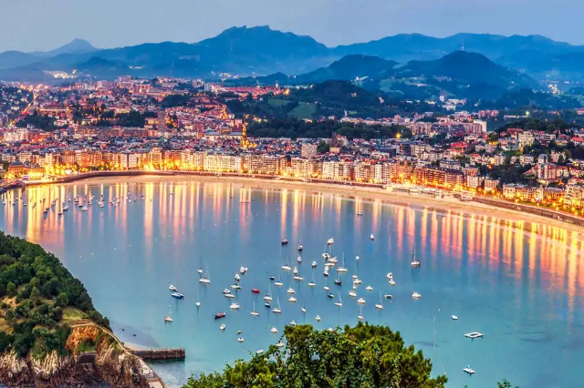 Reseña de la App Secret World: San Sebastián 2026 - San Sebastián | Secret World Trip Planner