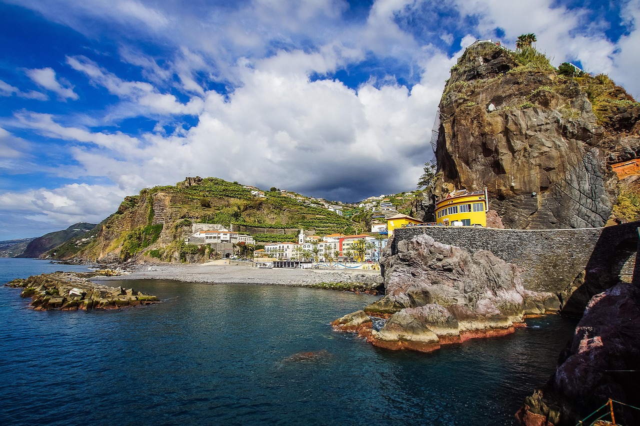 O que ver em Ponta Delgada 2026: Guia Completo - Ponta Delgada | Secret World Trip Planner