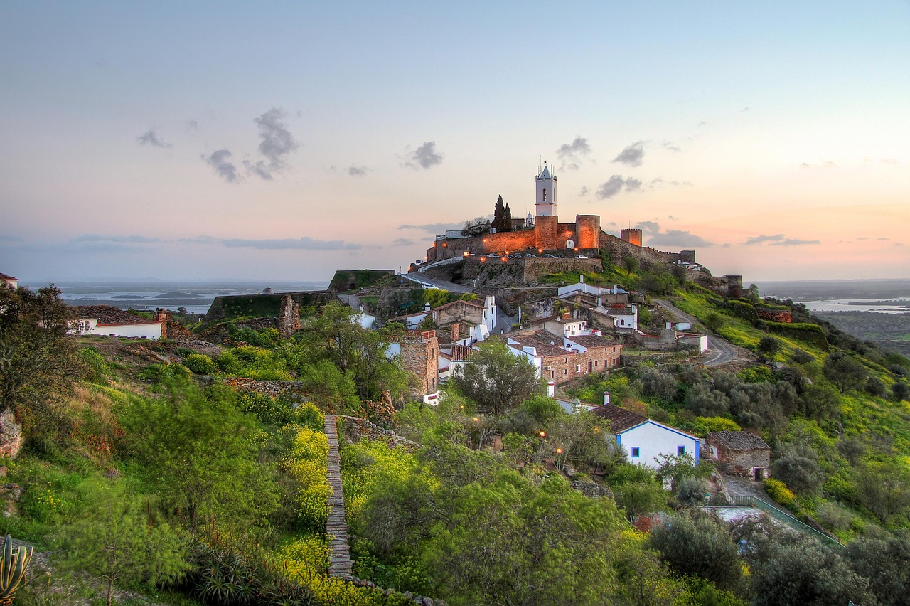 Secret World vs TripIt em Monsaraz: Qual é o Melhor? - Monsaraz | Secret World Trip Planner