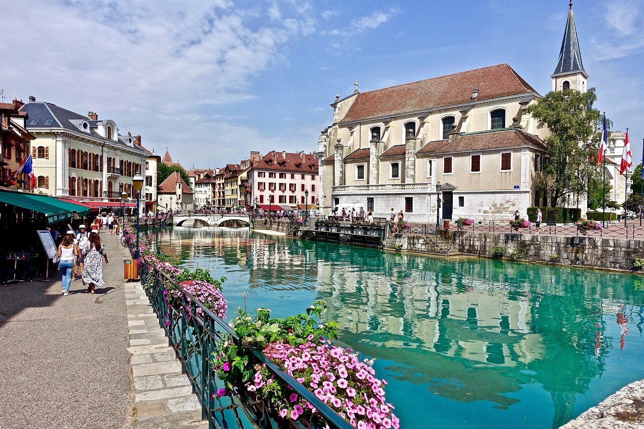 Week-end à Annecy avec Secret World : votre voyage idéal ! - Annecy | Secret World Trip Planner